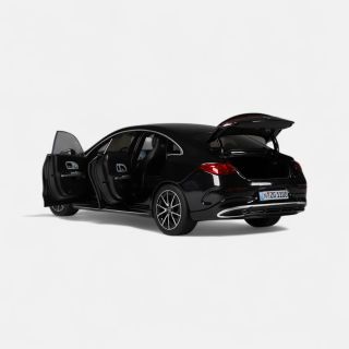 1/18 (Nzg) MERCEDES-BENZ CLA COUPE