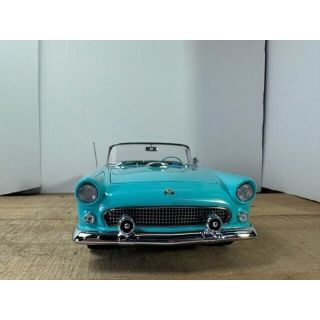 1/24 (Danbury mint) 1955 FORD THUNDERBIRD