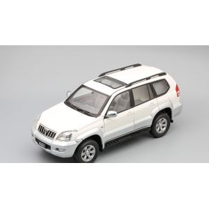 1/18 (Paudi models) TOYOTA LAND CRUISER PRADO