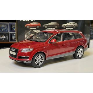 1/18 (Kyosho) AUDI Q7