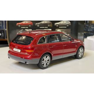 1/18 (Kyosho) AUDI Q7