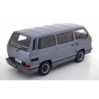 1/18 (Kk scale) VOLKSWAGEN - T3 PORSCHE B32 MINIBUS 1984