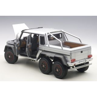1/18 (Autoart) MERCEDES-BENZ G 63 AMG 6X6