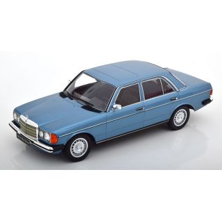 1/18 (KK scale) MERCEDES-BENZ 230E (W123)  1975