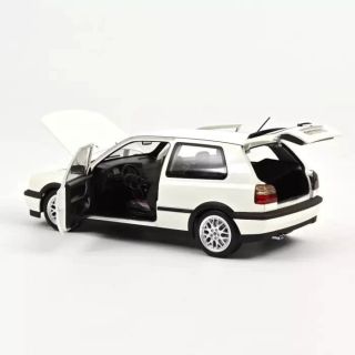 1/18 (Norev) VOLKSWAGEN GOLF GTI 1996 20 Years Anniversary Edition