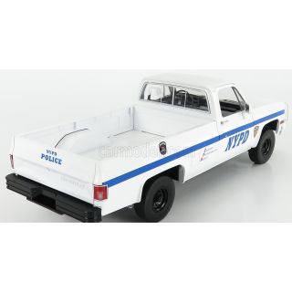 1/18 (Greenlight Collectibles) 1984 CHEVROLET CUCV M1008 NEW YORK CITY POLICE DEPARTMENT (NYPD)