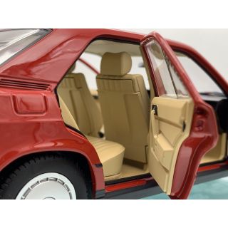 1/18 (Norev) MERCEDES-BENZ 190 E (W 201) 1982