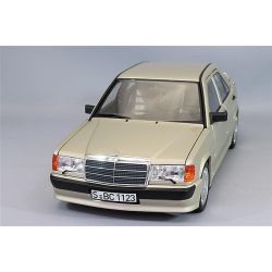 1/18 (Norev) MERCEDES-BENZ 190E 2.3 - 16 1984
