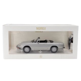 1/18 (Norev) ALFA ROMEO 2000 SPİDER 1978