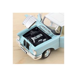 1/18 (Norev) MERCEDES-BENZ 220 S 1965