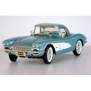 1/18 (Ertl)  1961 CHEVROLET CORVETTE